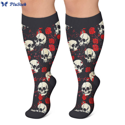 Gothic-Kompressionsstrümpfe in Übergröße mit Totenkopf und Rose - image 6