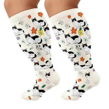 Kompressionsstrümpfe in Übergröße mit lustigem Cartoon-Katzen- und Hunde-Print - Weiß (1 Paar) - 4XL - image 8