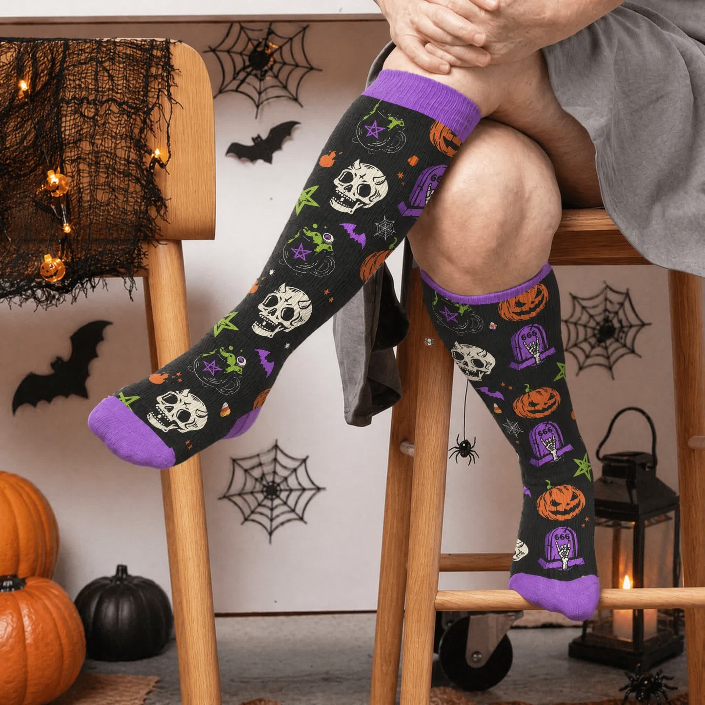 Halloween-Kürbis-Kompressionsstrümpfe in Übergröße - Schwarz (1 Paar) - 4XL - image 3