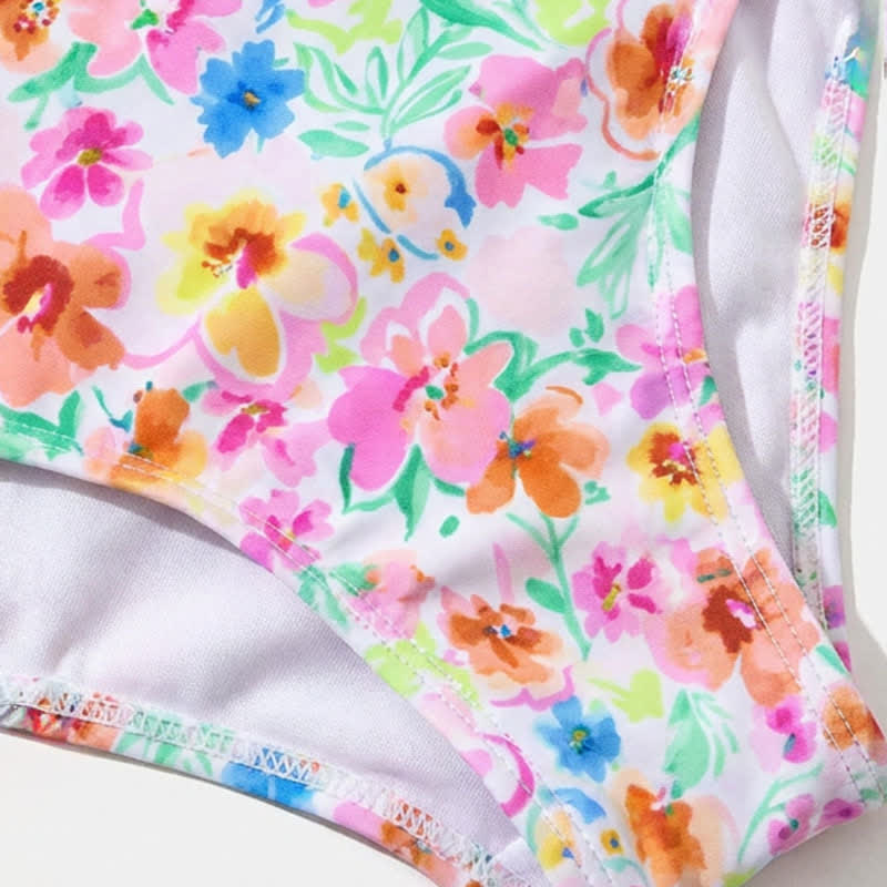 Bikini-Set mit rosafarbenem Blumenmuster und Smok-Einsätzen - image 8