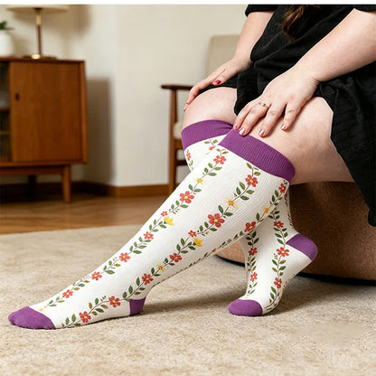 Plus Size Floral Ripped Compression Socken - Lila (1 Paar) - 4XL - image 1