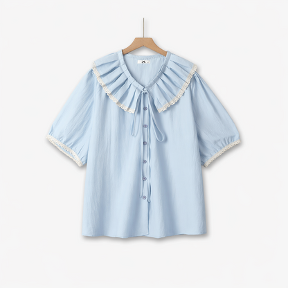 Bluse in Übergröße mit Rüschenkragen und Spitzenbesatz - Blau - 6XL - image 0