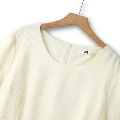 Midikleid aus strukturiertem Tencel-Mischgewebe mit Puffärmeln - image 1