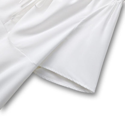 Bluse in Übergröße mit V-Ausschnitt, Bindekragen und Rüschen-Peplum - image 2