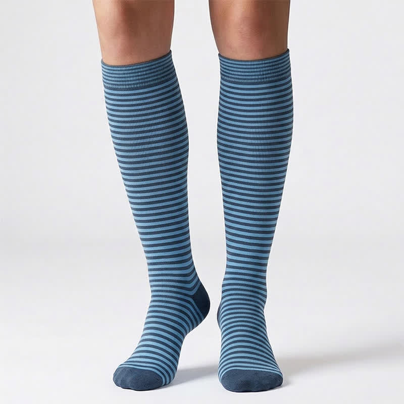 Kompressionsstrümpfe mit blauen Punkten (6 Paar) - image 6