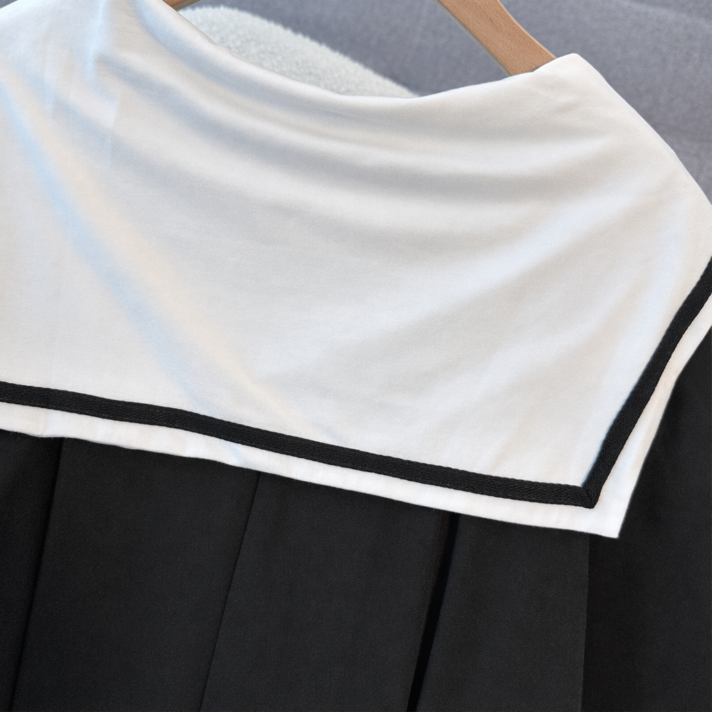 Midikleid aus Baumwollmischgewebe mit Matrosenkragen in Übergröße - image 3