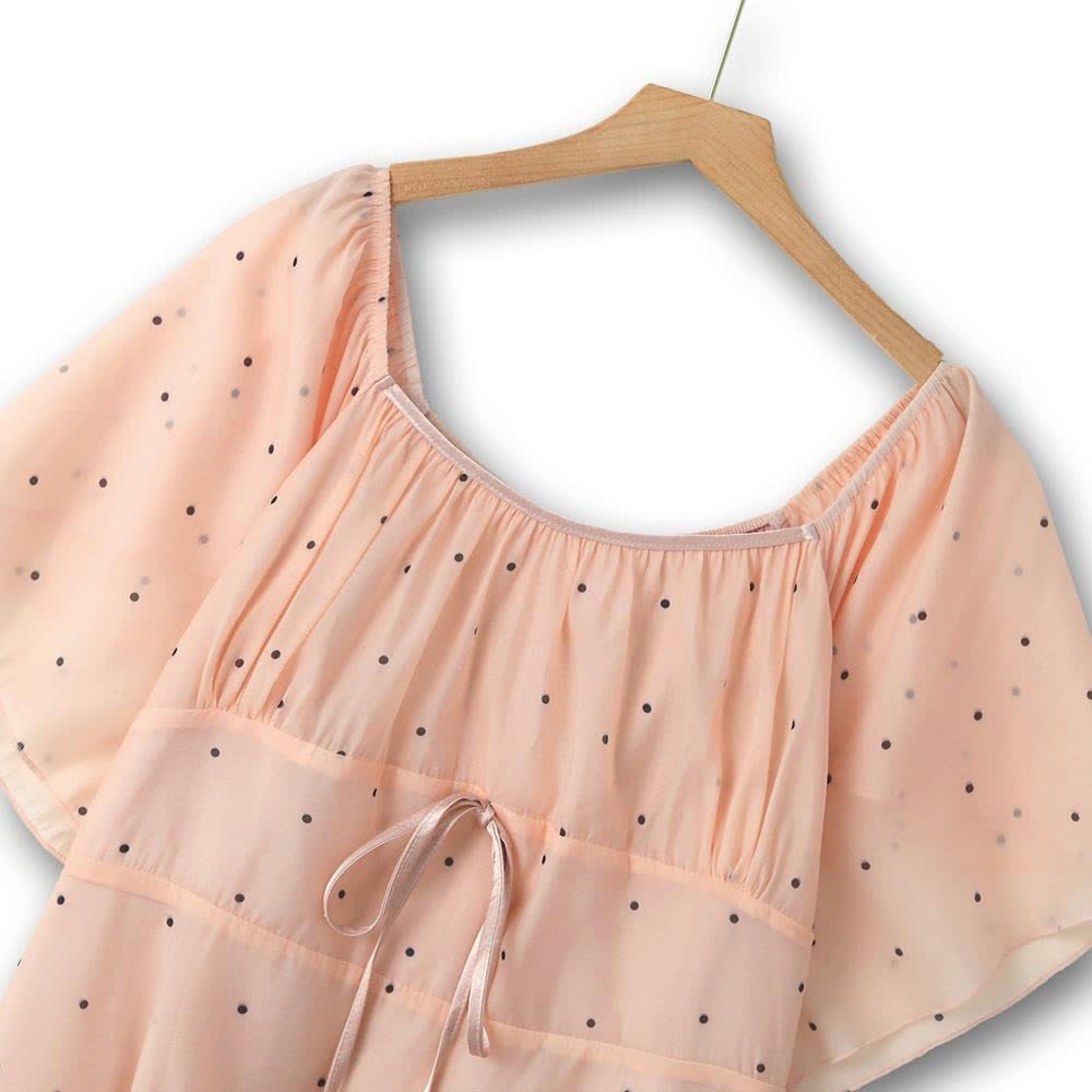 Rosafarbenes Chiffonkleid mit Polka-Dots und Lagenlook sowie Bindegürtel - image 1