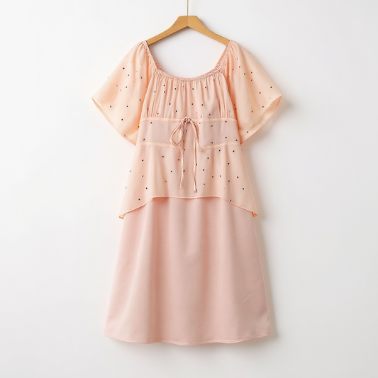 Rosafarbenes Chiffonkleid mit Polka-Dots und Lagenlook sowie Bindegürtel - Rosa - 6XL - image 0
