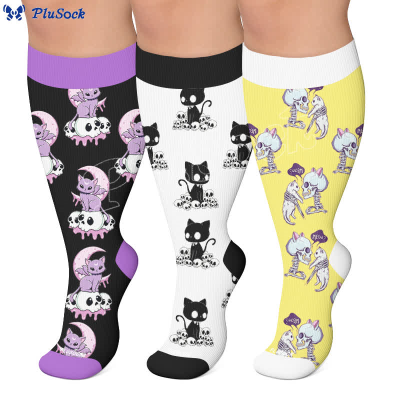 Kompressionsstrümpfe in Übergröße mit Totenkopf, Mond und Katze - image 0