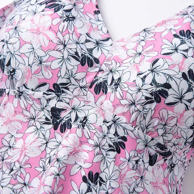 Geblümtes Badekleid mit Rock - image 15