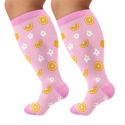Kompressionsstrümpfe mit Fruchtmuster in Übergröße - Rosa - 4XL - image 9
