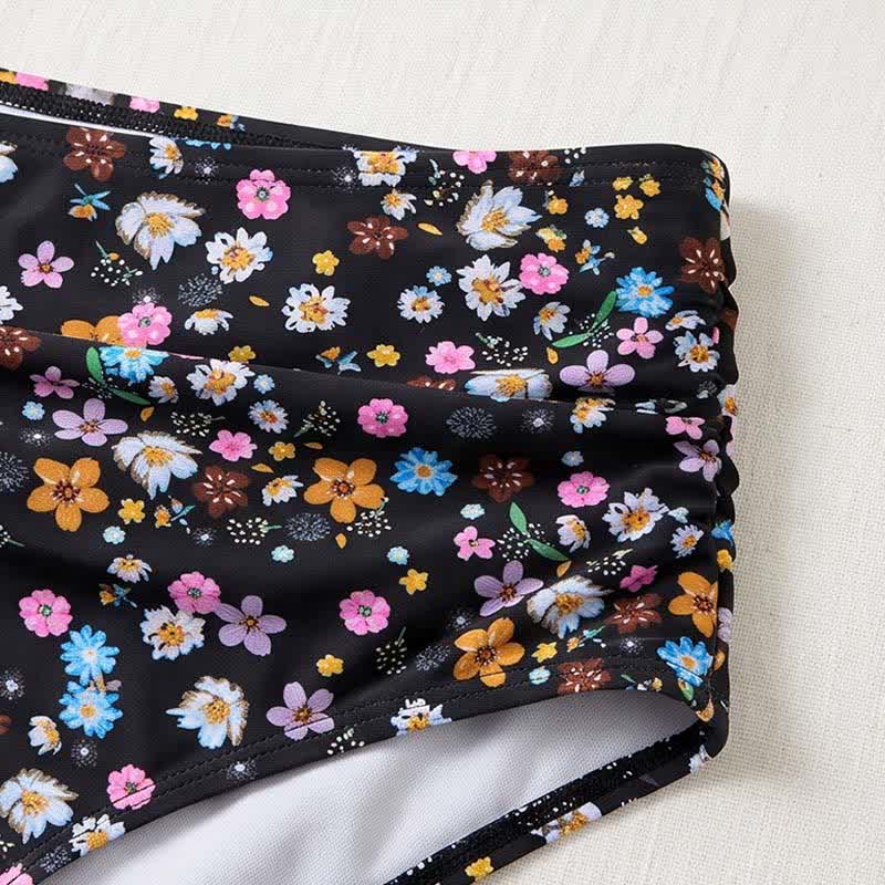 Schwarzes Tankini-Set mit Blumenmuster und Peplum-Schnitt - image 4
