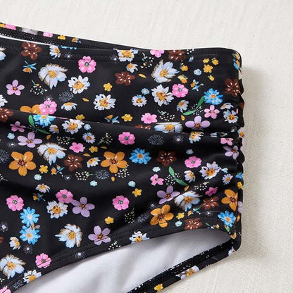 Schwarzes Tankini-Set mit Blumenmuster und Peplum-Schnitt - image 4