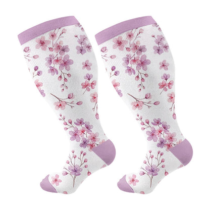 Kompressionsstrümpfe mit Blumenmuster in Übergröße - Lila - 4XL - image 8