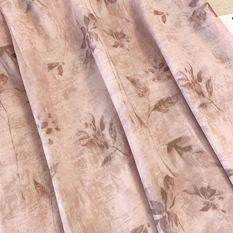 Midikleid mit Blumenmuster, Stehkragen und kurzen Ärmeln - image 5