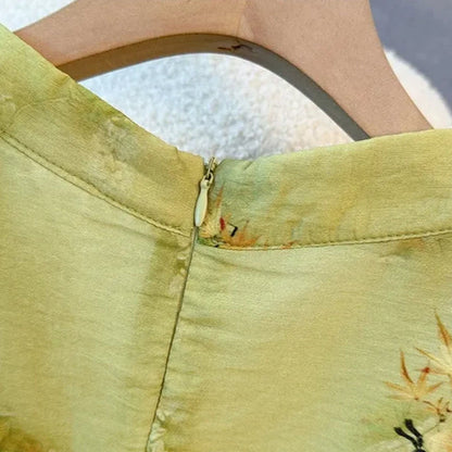 Bluse mit Blumenmuster und Stehkragen in Übergröße - image 2