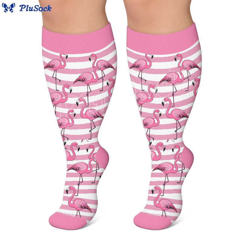 Kompressionsstrümpfe mit Flamingostreifen in Übergröße - image 5