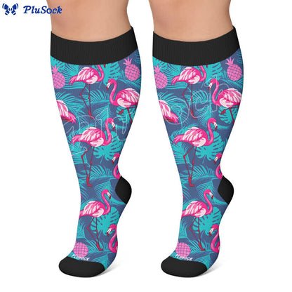Kompressionsstrümpfe mit Flamingostreifen in Übergröße - image 6