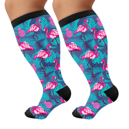Kompressionsstrümpfe mit Flamingostreifen in Übergröße - image 10