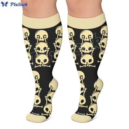 Kompressionsstrümpfe mit Totenkopf-Alien-Motiv in Übergröße - image 6