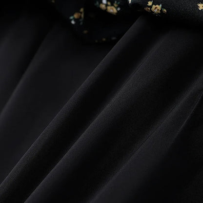 Plus Size Midikleid mit zartem Blumenmuster, Bindekragen und Rüschensaum - image 6
