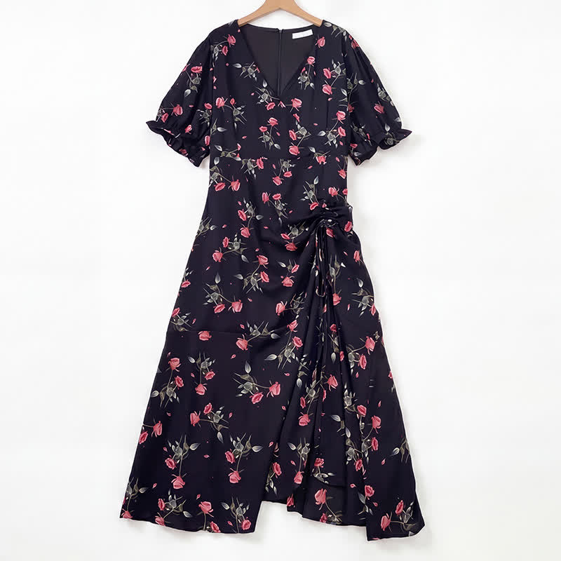Schwarzes Midikleid mit Blumenmuster in Übergröße - Schwarz - 6XL - image 0
