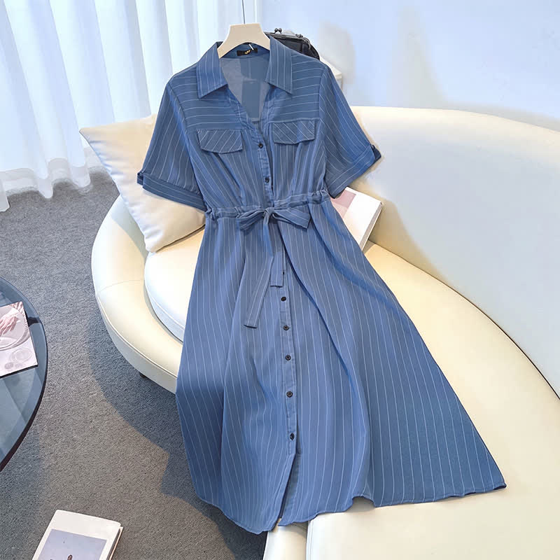 Gestreiftes Midikleid mit Gürtel in Übergröße - image 7