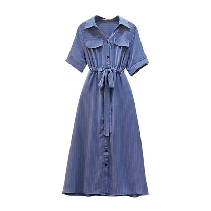 Gestreiftes Midikleid mit Gürtel in Übergröße - Blau - 6XL - image 8
