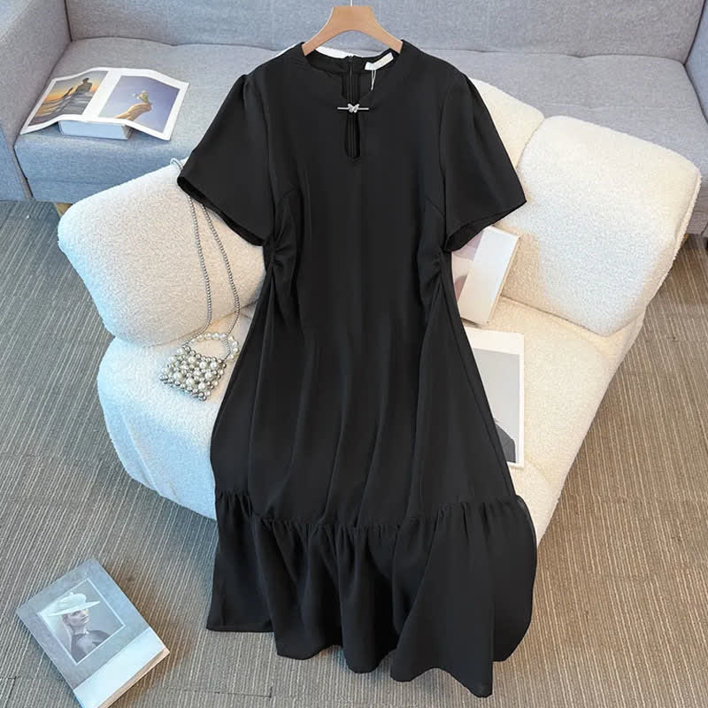Elegantes Midikleid in Übergröße mit Schlüssellochausschnitt und Rüschensaum - image 6