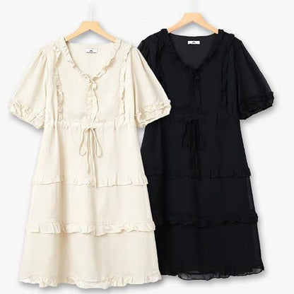 Romantisches Midikleid mit Stufenrüschen in Übergröße - image 0