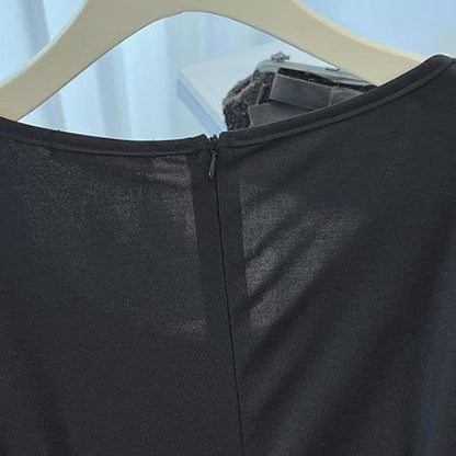 Midikleid aus kontrastierender Spitze in Übergröße - image 4