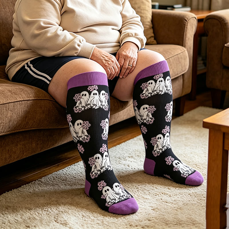 Niedliche, gruselige Kompressionsstrümpfe in Übergröße - Lila - 4XL - image 1