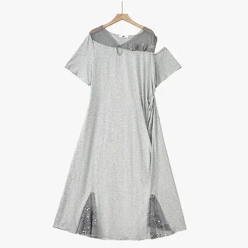 Plus Size Midikleid mit geraffter Taille, Mesh-Einsätzen, V-Ausschnitt und kurzen Ärmeln, V-Ausschnitt - Grau - 6XL - image 2