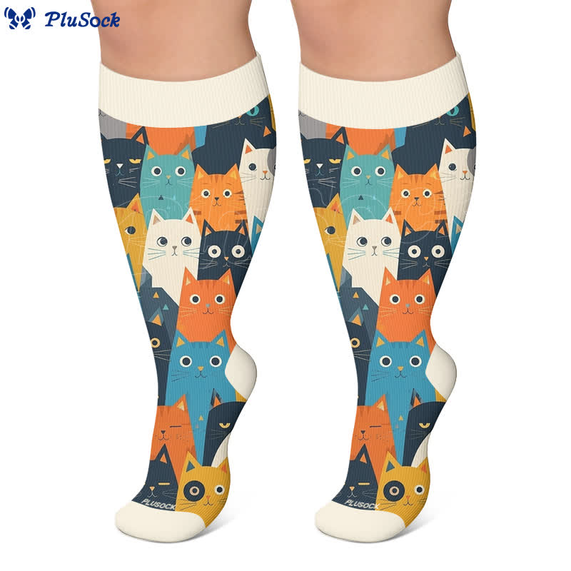 Kompressionsstrümpfe in Übergröße mit Cartoon-Katzen und -Hunden - image 5