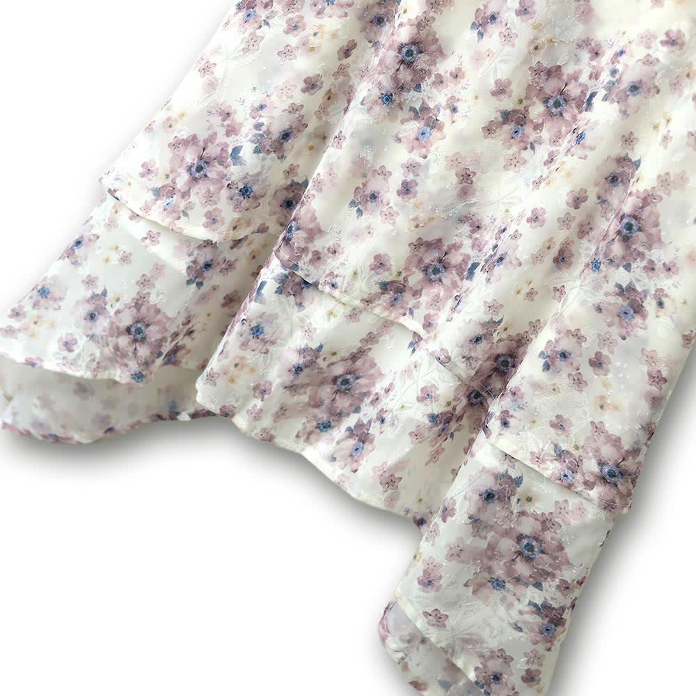 Plus Size Sommerkleider in A-Linie mit eckigem Ausschnitt, Puffärmeln, kontrastierenden Blumenmustern und Stufenrock - image 4