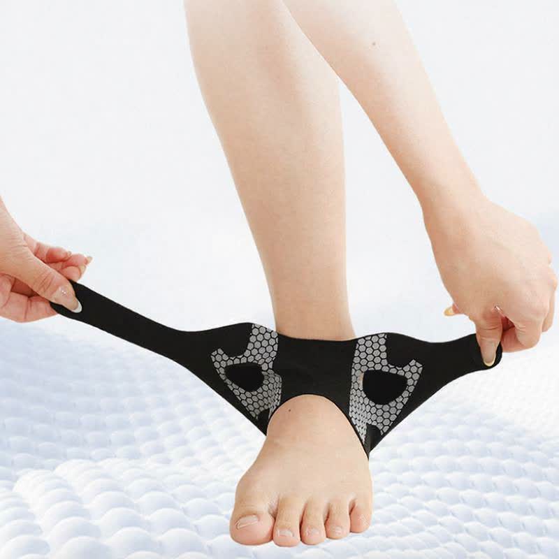 Knöchelbandage mit in beide Richtungen verstellbaren Riemen - image 1