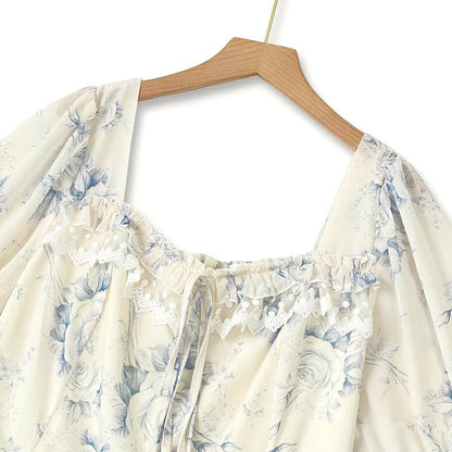Sommerkleid mit eckigem Ausschnitt, kurzen Puffärmeln, Spitzenbesatz und Stufenrock - image 1