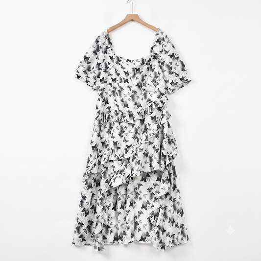 Plus Size Sommerkleid mit eckigem Ausschnitt, Puffärmeln und Blumenmuster, gestuft - Schwarz - 6XL - image 0