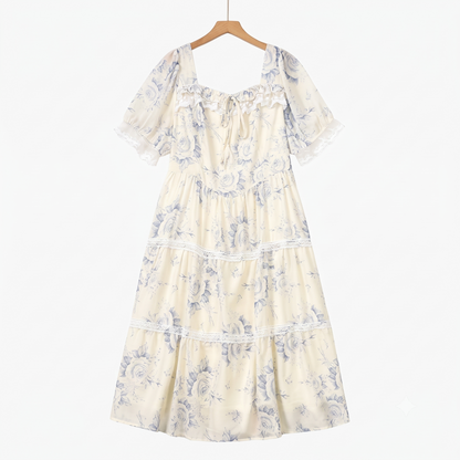 Sommerkleid mit eckigem Ausschnitt, kurzen Puffärmeln, Spitzenbesatz und Stufenrock - Beige - 6XL - image 0