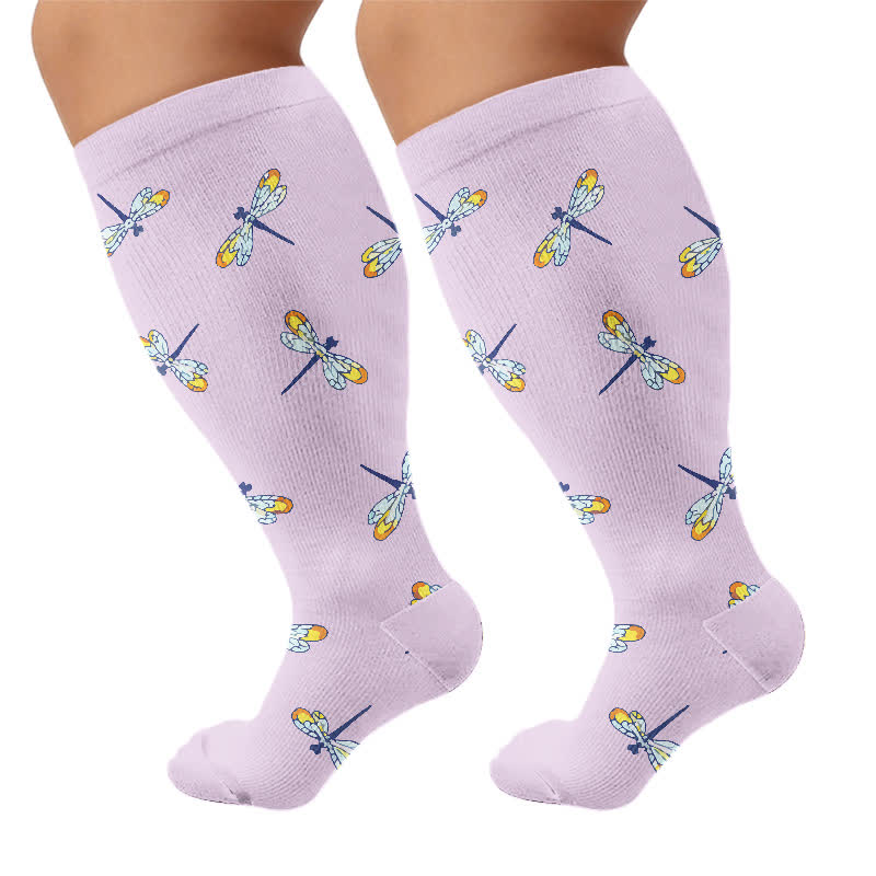 Kompressionsstrümpfe mit Libellenmotiv in Übergröße - Lila - 4XL - image 7