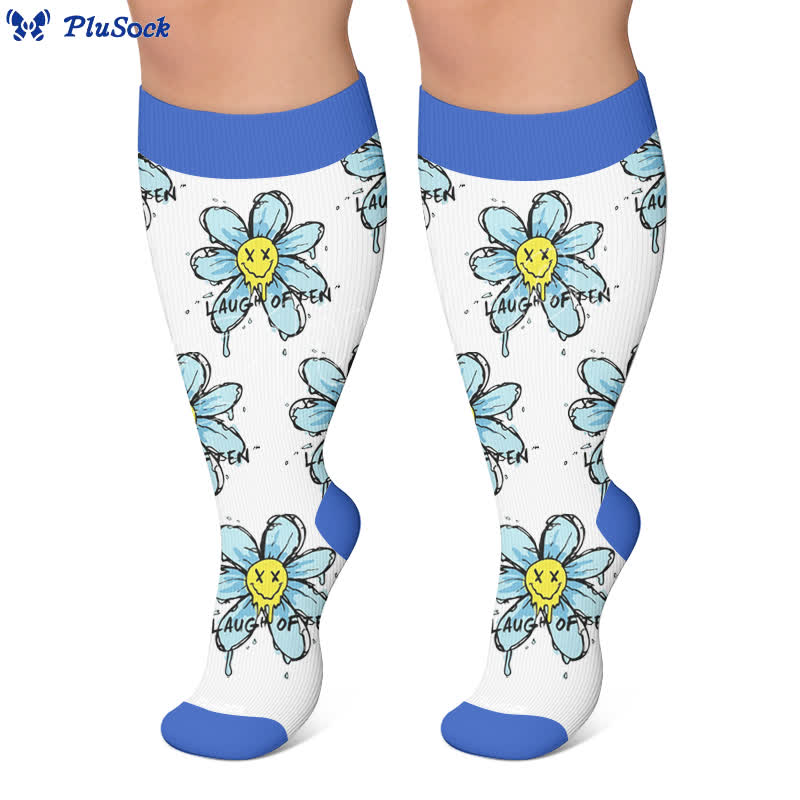 Kompressionsstrümpfe in Übergröße mit Doodle-Blumenmuster - image 6