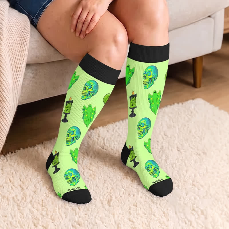 Neon-Totenkopf-Kompressionsstrümpfe in Übergröße - Grün - 4XL - image 1