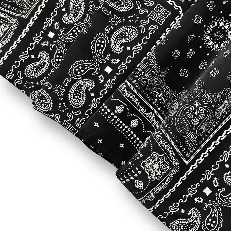 Lagen-Maxikleid mit Bandana-Print - image 5