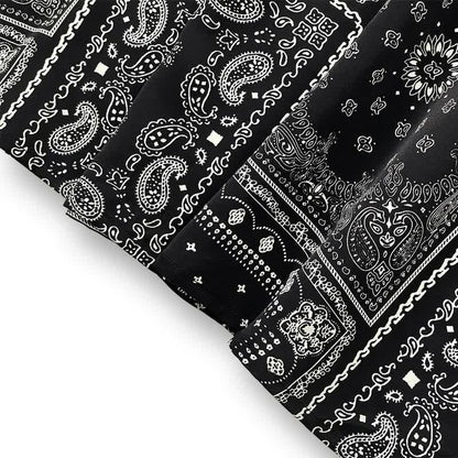 Lagen-Maxikleid mit Bandana-Print - image 5