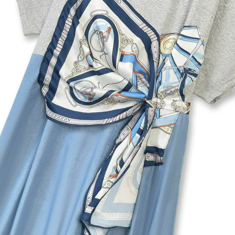 Maxikleid mit Schal und Kontrastbesatz - image 4