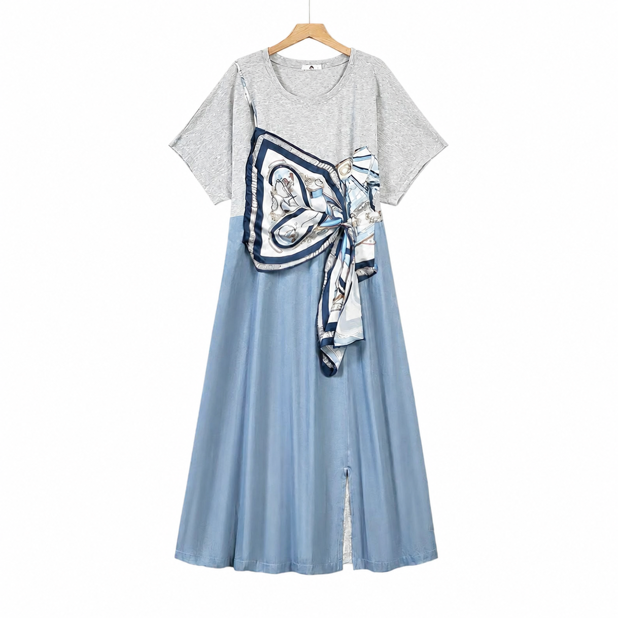 Maxikleid mit Schal und Kontrastbesatz - Blau - 6XL - image 0