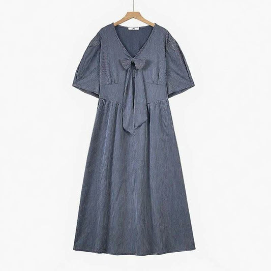 Lässiges Midikleid mit Fliege - Blau - 6XL - image 0