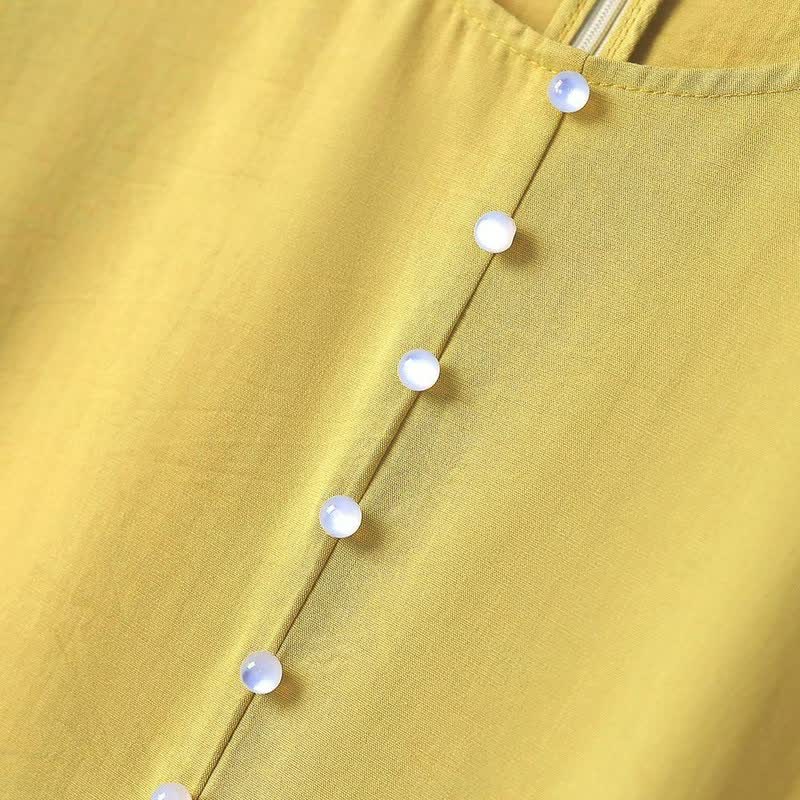 Lässiges Midikleid mit Perlenknöpfen - image 3