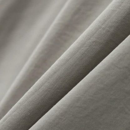 Luftiges Midikleid mit V-Ausschnitt und Knopfleiste - image 5