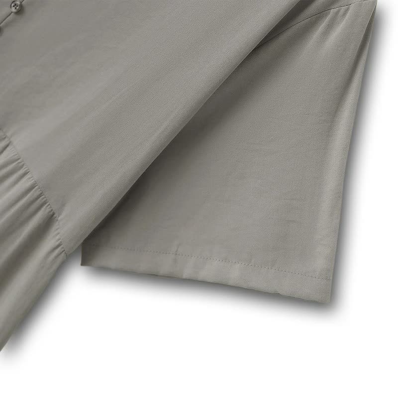 Luftiges Midikleid mit V-Ausschnitt und Knopfleiste - image 4
